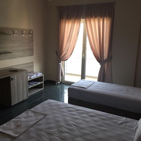 Herges Hotel Dıraç Dış mekan fotoğraf