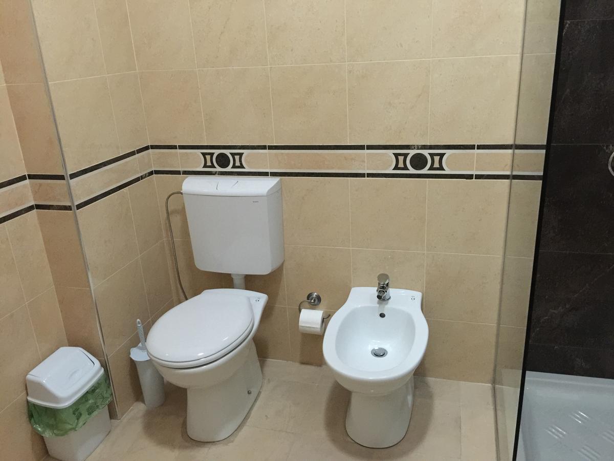Herges Hotel Dıraç Dış mekan fotoğraf