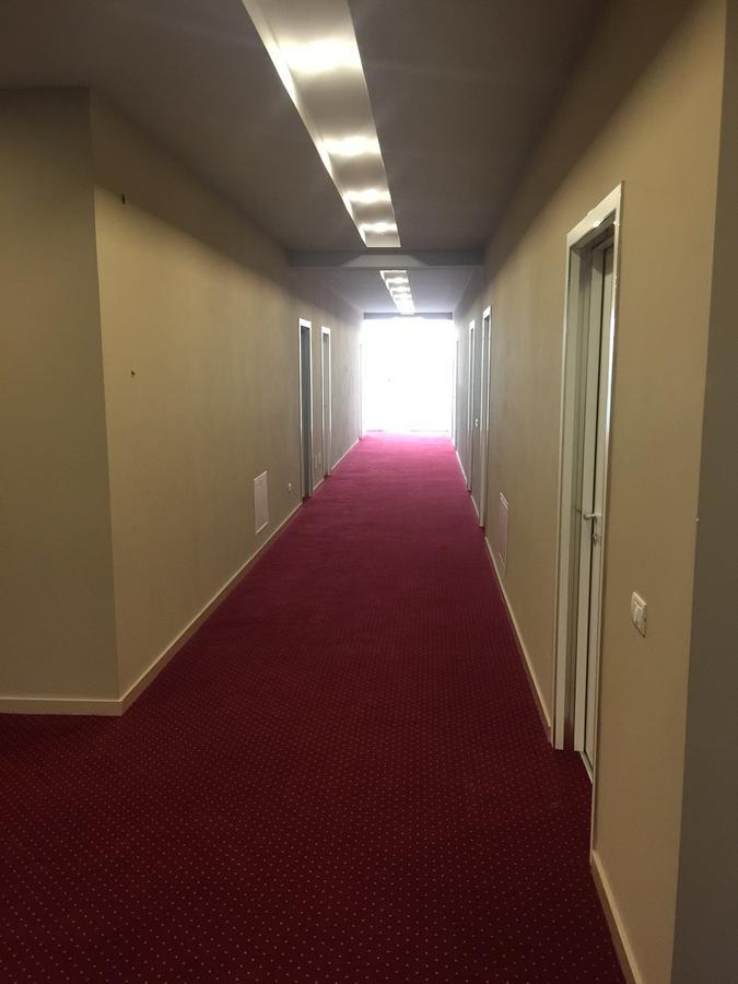 Herges Hotel Dıraç Dış mekan fotoğraf