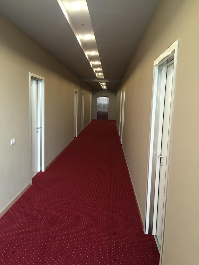 Herges Hotel Dıraç Dış mekan fotoğraf