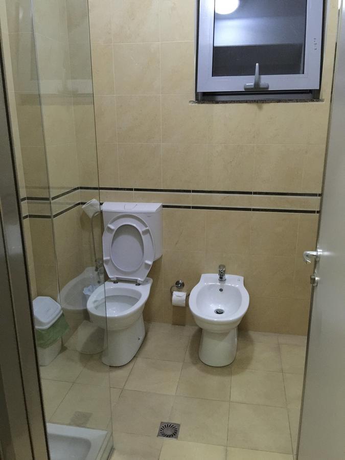 Herges Hotel Dıraç Dış mekan fotoğraf