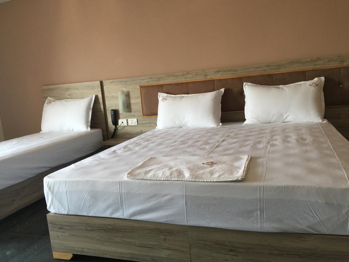Herges Hotel Dıraç Dış mekan fotoğraf