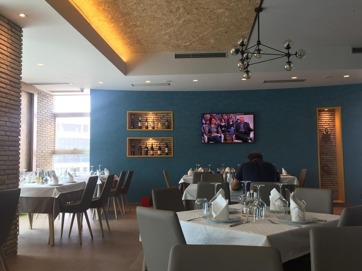 Herges Hotel Dıraç Dış mekan fotoğraf