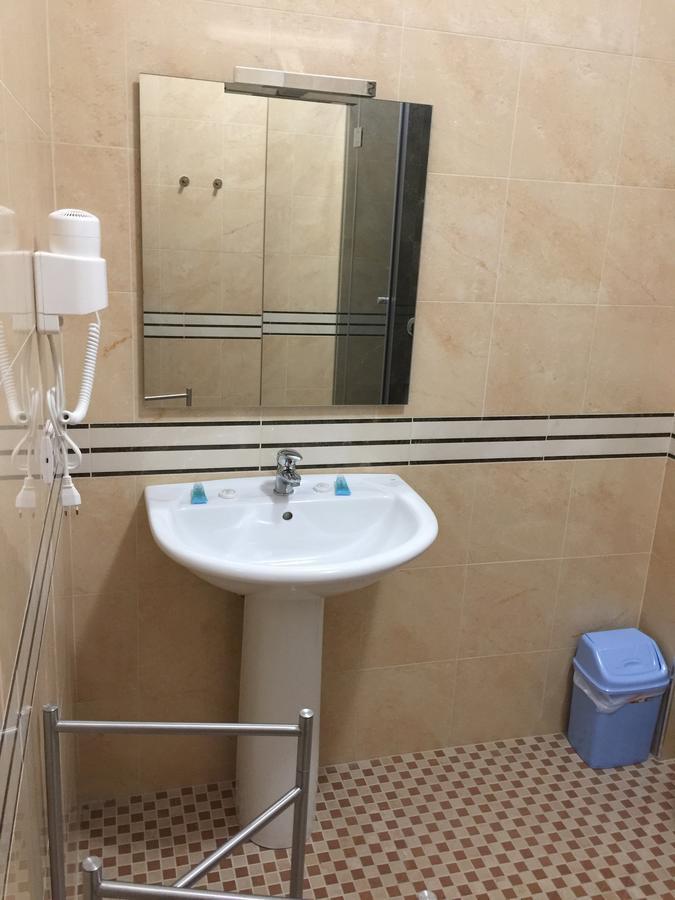 Herges Hotel Dıraç Dış mekan fotoğraf